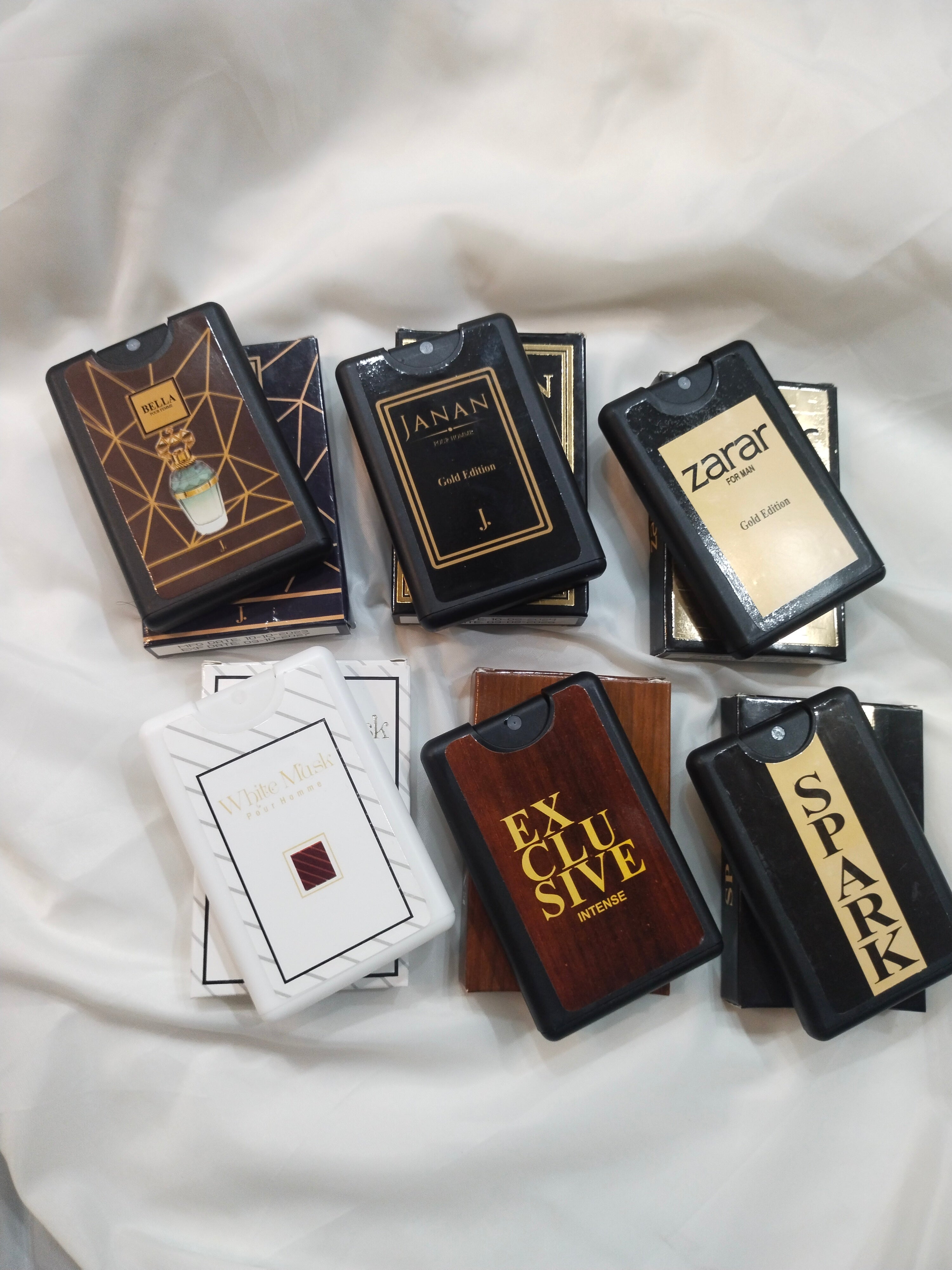 Pocket perfumes by J. - long lasting Pack of 6